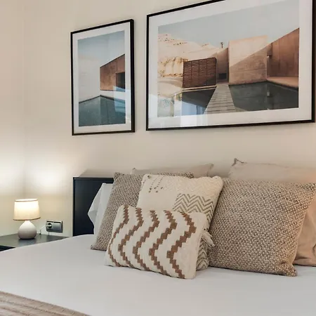 Cozy At Location 아파트 마르베야