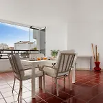 Cozy At Location Apartment *