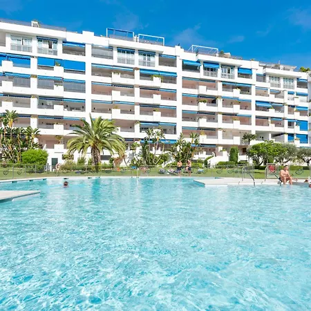 Apartment Cozy At Location *