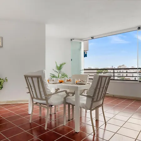 Cozy At Location Apartment *