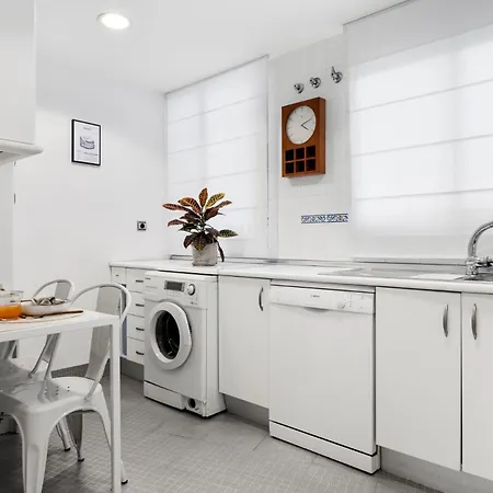 Cozy At Location Apartment Marbella